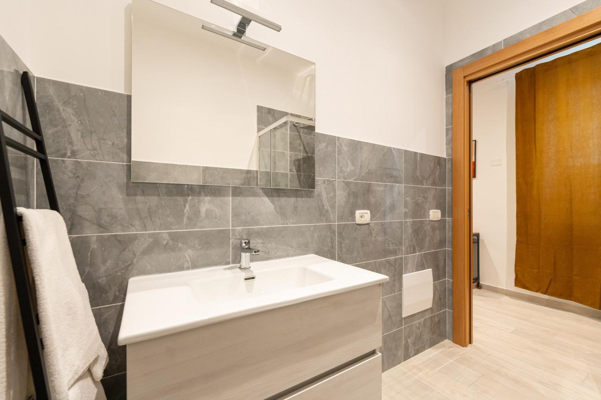 Dimora 5 Santi Hotell Neapel Exteriör bild