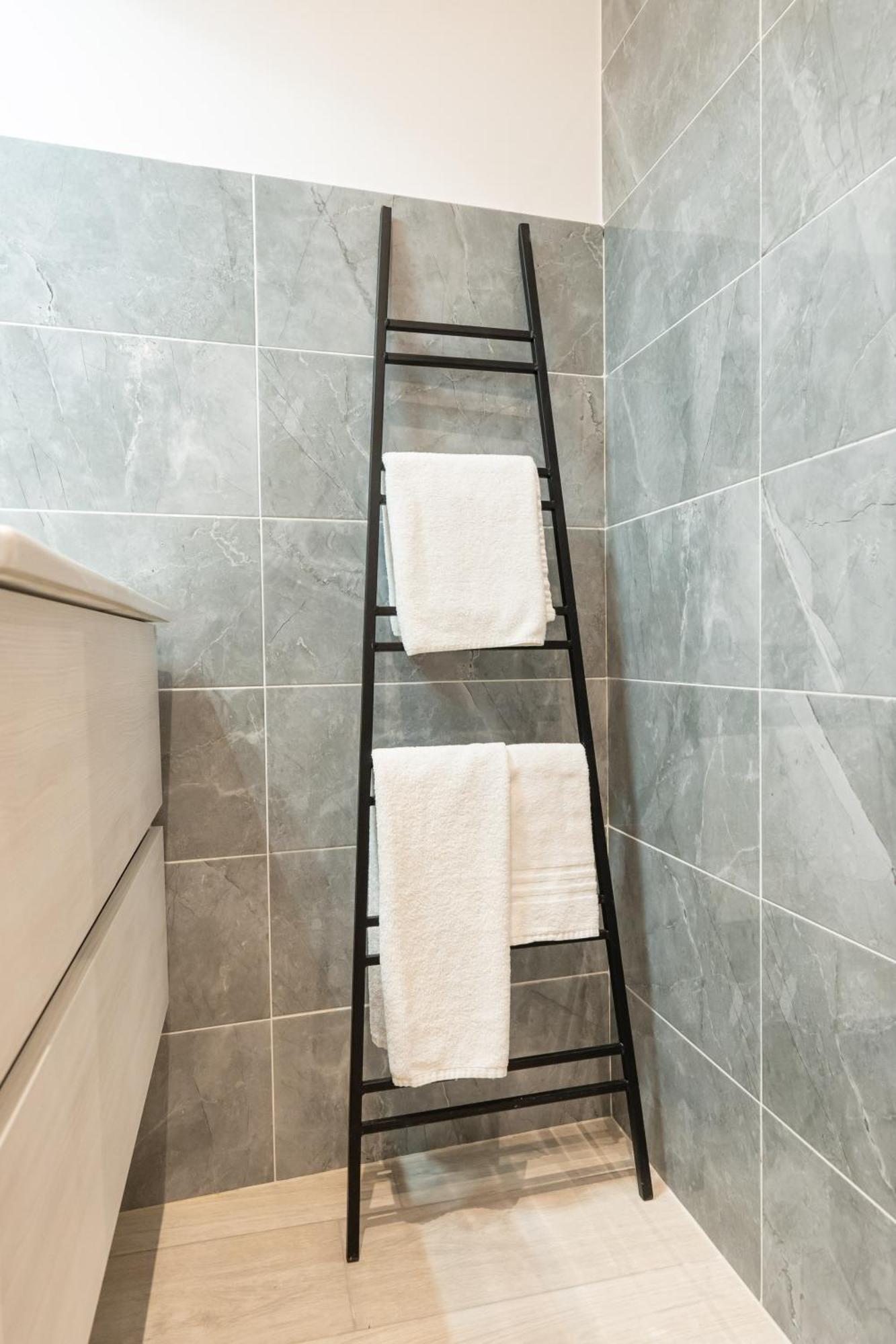 Dimora 5 Santi Hotell Neapel Exteriör bild